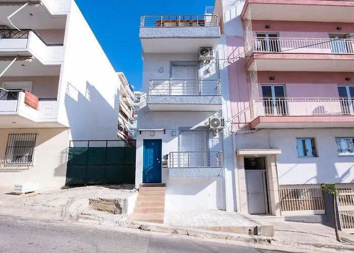 Joyfull Apartment In Piraeus